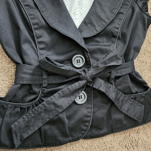 SOLD- Black Y2K Sleeveless Blazer, Women's Small - Picture 4 of 7